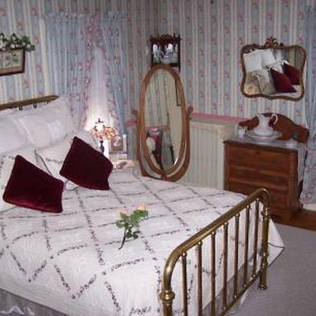 Bellinger Rose Bed & Breakfast Herkimer Zimmer foto