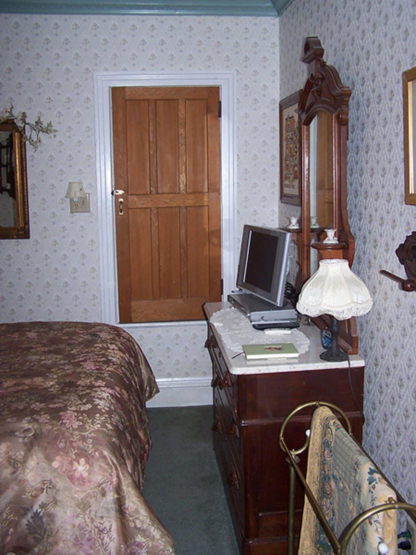 Bellinger Rose Bed & Breakfast Herkimer Exterior foto